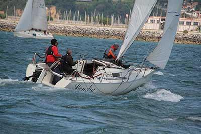‘Phoenix’, ‘Gaitero’ y ‘Sandra’ vencen en el Abra en la cuarta regata ‘Phoenix’, ‘Gaitero’ y ‘Sandra’ vencen en el Abra en la cuarta regata