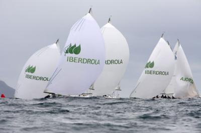 ‘Yamamay’ y ‘Metromar’ toman ventaja en el Abra en el 6º Trofeo Iberdrola ‘Yamamay’ y ‘Metromar’ toman ventaja en el Abra en el 6º Trofeo Iberdrola