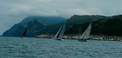 “Yamamay”, “Ramper” y ”Kosamui” encabezan la clasificación provisional del Campeonato de Cantabria de Cruceros “Yamamay”, “Ramper” y ”Kosamui” encabezan la clasificación provisional del Campeonato de Cantabria de Cruceros