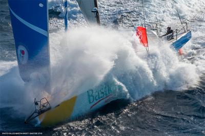 Alex Pella ha preparado la Vendée Globe junto a Kito de Pavant Alex Pella ha preparado la Vendée Globe junto a Kito de Pavant