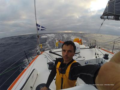 Alex Thomson reina en los Doldrums Alex Thomson reina en los Doldrums