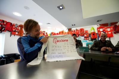 Bubi: “Ahora a buscar el barco y ponerlo a punto otra vez” Bubi: “Ahora a buscar el barco y ponerlo a punto otra vez”