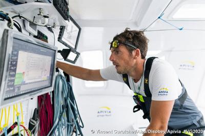 D+67: 6 IMOCA en 100 millas: ¡Lo núnca vivido en la Vendée Globe a 4000 millas de meta! D+67: 6 IMOCA en 100 millas: ¡Lo núnca vivido en la Vendée Globe a 4000 millas de meta!