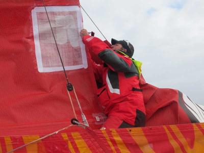 El Estrella Damm aprende a sufrir sin viento en defensa del podio El Estrella Damm aprende a sufrir sin viento en defensa del podio