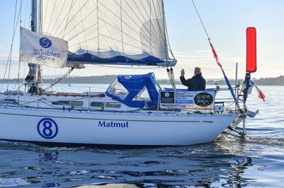 Golden Globe Race. Día 190 - Van Den Heede cumple su penalización. Mark Slats reduce su diferencia a 417 millas Golden Globe Race. Día 190 - Van Den Heede cumple su penalización. Mark Slats reduce su diferencia a 417 millas