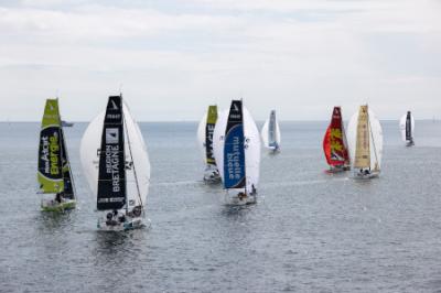 La 16ª edición de la Transat Paprec ya navega hacia el Atlántico La 16ª edición de la Transat Paprec ya navega hacia el Atlántico