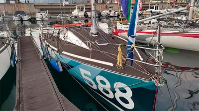 Las cenizas del volcán de La Palma se dejan ver ya en el puerto de la Mini Transat Las cenizas del volcán de La Palma se dejan ver ya en el puerto de la Mini Transat