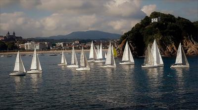 Regata Gipuzkoa Belauntzi Estropada Cpto de Gipuzkoa de Solitarios y A2 en recuerdo de Vicente Zaragueta Regata Gipuzkoa Belauntzi Estropada Cpto de Gipuzkoa de Solitarios y A2 en recuerdo de Vicente Zaragueta