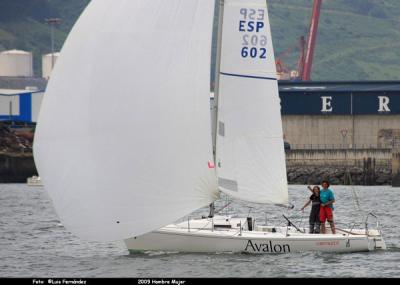 Regata Hombre-Mujer   el Abra vizcaíno se llena de barcos para una inusual competición.