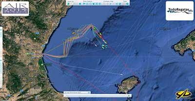 Regata Mini Air 2014, Primera noche en el Mediterráneo.