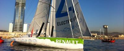Renault ZE completa el podio. Los cántabros bronce y regatón Renault ZE completa el podio. Los cántabros bronce y regatón