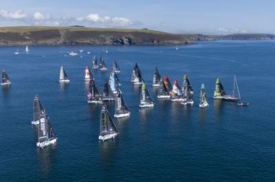 Salida de la segunda etapa de La Solitaire du Figaro Paprec, bajo el sol y vientos suaves