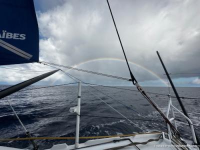 Sébastien Simon se coloca líder en el septimo día de regata de la Vendée Globe Sébastien Simon se coloca líder en el septimo día de regata de la Vendée Globe