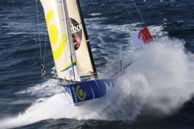 Vendée Globe. Como motos al Norte de la isla de Gough. 