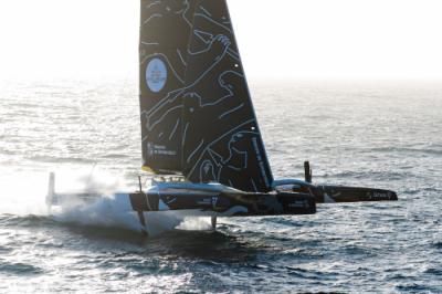 Últimas horas en el mar para Charles Caudrelier (Maxi Edmond de Rothschild) Últimas horas en el mar para Charles Caudrelier (Maxi Edmond de Rothschild)