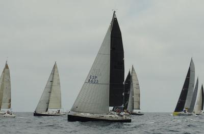 ‘Transcovery’ en Solitarios y‘Granell’ en A Dos vencediras de la XXX Regata Joan Guiu ‘Transcovery’ en Solitarios y‘Granell’ en A Dos vencediras de la XXX Regata Joan Guiu