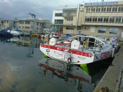 “Creno Moustache solidaire” retorna a la Transat tras reparar en Vigo “Creno Moustache solidaire” retorna a la Transat tras reparar en Vigo