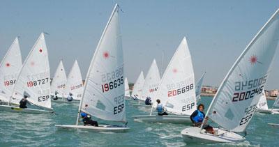 1ª Jornada del Cpto de Andalucía de Láser que se disputa este fin de semana en aguas de Puerto Real. 1ª Jornada del Cpto de Andalucía de Láser que se disputa este fin de semana en aguas de Puerto Real.