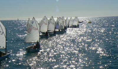 40 niños participaron en el II Campeonato Provincial de Optimist en el Club El Candado