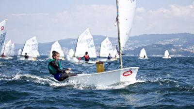 Alba Trigo,inscribe su nombre en el palmarés de la Aceites Abril de Optimist disputada en la ría de Vigo Alba Trigo,inscribe su nombre en el palmarés de la Aceites Abril de Optimist disputada en la ría de Vigo