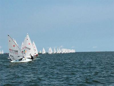 Alfonso Fernández arranca en la segunda plaza el Campeonato del Mundo de Láser Radial Alfonso Fernández arranca en la segunda plaza el Campeonato del Mundo de Láser Radial