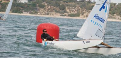 Alfonso Merello y Paco Fernández saldan con triunfos una caótica séptima jornada de la XIV Liga de Patín a Vela Alfonso Merello y Paco Fernández saldan con triunfos una caótica séptima jornada de la XIV Liga de Patín a Vela