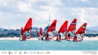 Arranca el ‘International iQFOil Games Andalucía/Bahía de Cádiz’’ con algunos de los mejores windsurfistas del planeta 