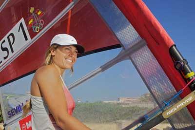 BLANCA MANCHON SE EXAMINA EN LA SEMANA OLIMPICA DE FRANCIA BLANCA MANCHON SE EXAMINA EN LA SEMANA OLIMPICA DE FRANCIA