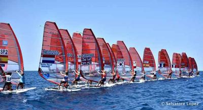 Blanca Manchón se mantiene en la cuarta posición provisional del Campeonato de Europa de la clase RS:X Blanca Manchón se mantiene en la cuarta posición provisional del Campeonato de Europa de la clase RS:X