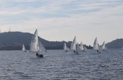 Brillante inicio del  Trofeo “Gran Prix 2020”de Snipe, organizado por la C.N.R. de  Ferrol.