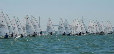 Cadiz acoge el Campeonato de Andalucía de Láser 4.7