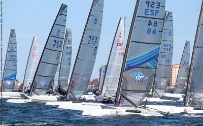 Calavia y Tood en Clase A, Llabrés en Hobie Cat 16 y Boot en F18, vencedores en La Manga