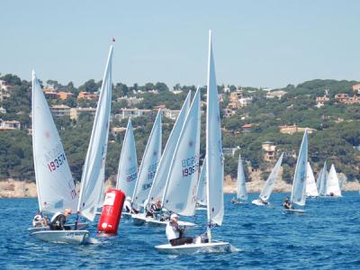 Campeonato de Europa Laser Masters 2009 Se establece la lucha por los podios Campeonato de Europa Laser Masters 2009 Se establece la lucha por los podios