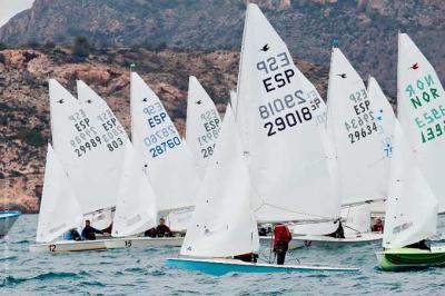 Carlos Soto y Gregorio Belmonte se llevan el  VELAS ELITE SAILS de snipe