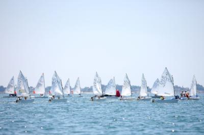 Carolina Ramírez del Rodeira de Cangas en Optimist y Fernando Campos de Canido en ILCA 4 punta de lanza como titulares Carolina Ramírez del Rodeira de Cangas en Optimist y Fernando Campos de Canido en ILCA 4 punta de lanza como titulares