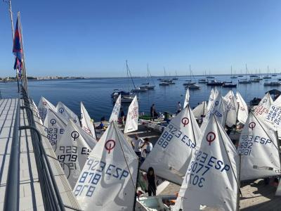 Cerca de 70 Optimist se citan en Santiago de la Ribera en el regional de la clase