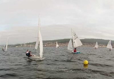Comenzó este sábado la II Liga de Snipe de la Escuela Naval de Marín Comenzó este sábado la II Liga de Snipe de la Escuela Naval de Marín