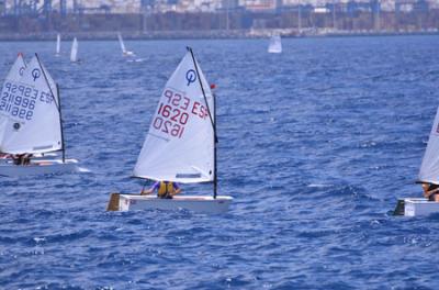 Competido inicio del Critérium Balandro Tirma-Regata Médicos del Mundo  