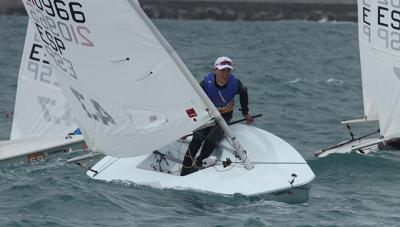 Daniel Cardona (CN s'Arenal), Ana Clavero (CRN Calpe) y Cristina Vilariño (CN s'Arenal) campeones de España de la clase laser 4.7 juvenil.