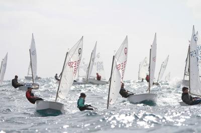 David Santacreu se impone en la clasificatoria de optimist del Náutico de Gran Canaria David Santacreu se impone en la clasificatoria de optimist del Náutico de Gran Canaria