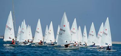 DOSCIENTOS NIÑOS PARTICIPARON EN LA REGATA VALENCIAVELA INFANTIL DOSCIENTOS NIÑOS PARTICIPARON EN LA REGATA VALENCIAVELA INFANTIL
