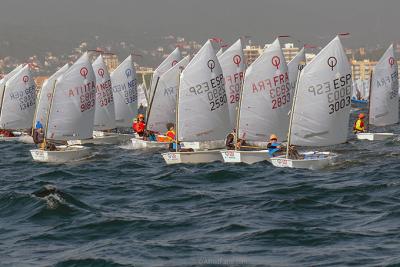 El alemán Carl Krause acaba invicto en el estreno del 31 Palamós Optimist Trophy El alemán Carl Krause acaba invicto en el estreno del 31 Palamós Optimist Trophy