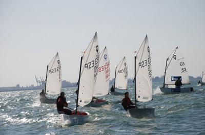 El almeriense Guillermo Hernandez se proclama campeón de la copa de Andalucía de Optimist El almeriense Guillermo Hernandez se proclama campeón de la copa de Andalucía de Optimist