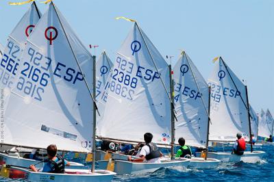 El andaluz MANUEL ÁLVAREZ-DARDET se proclama campeón de la Copa de España de Optimist El andaluz MANUEL ÁLVAREZ-DARDET se proclama campeón de la Copa de España de Optimist