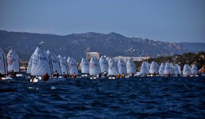 El británico David Labrouche es el primera líder de la XXIV edición del International Vila de Palamós Optimist Trophy El británico David Labrouche es el primera líder de la XXIV edición del International Vila de Palamós Optimist Trophy