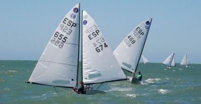 El Campeonato de España de Europe vive otra gran jornada en la bahía de Cádiz El Campeonato de España de Europe vive otra gran jornada en la bahía de Cádiz