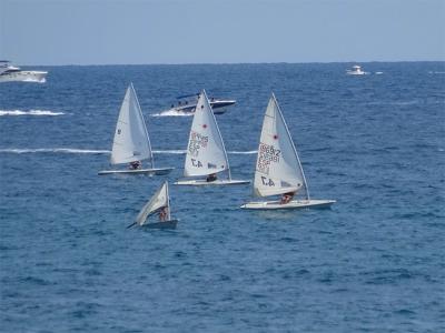El Club Náutico de Jávea logra cinco primeros puestos en el trofeo Rodolfo Tomás de Optimist y Vela Ligera El Club Náutico de Jávea logra cinco primeros puestos en el trofeo Rodolfo Tomás de Optimist y Vela Ligera