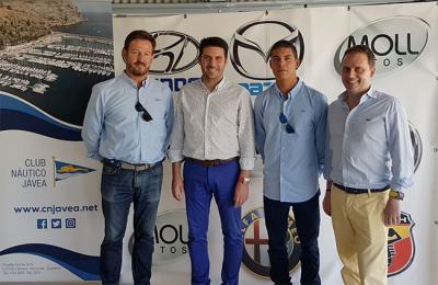 El club Náutico de Jávea y el grupo Moll unidos en el apoyo al regatista Quique Luján El club Náutico de Jávea y el grupo Moll unidos en el apoyo al regatista Quique Luján