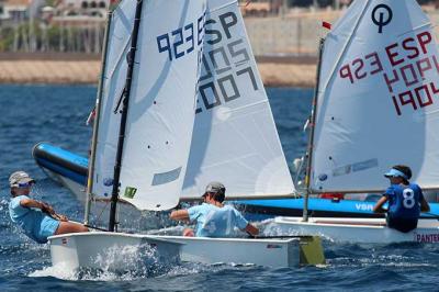 El CN Jávea campeón autonómico de optimist por equipos