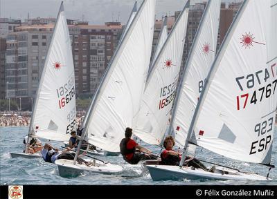 El III Trofeo de San Pedro de vela ligera este fin de semana en Gijón El III Trofeo de San Pedro de vela ligera este fin de semana en Gijón